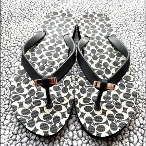 Coach Printed Logo Flip Flops Sz 9